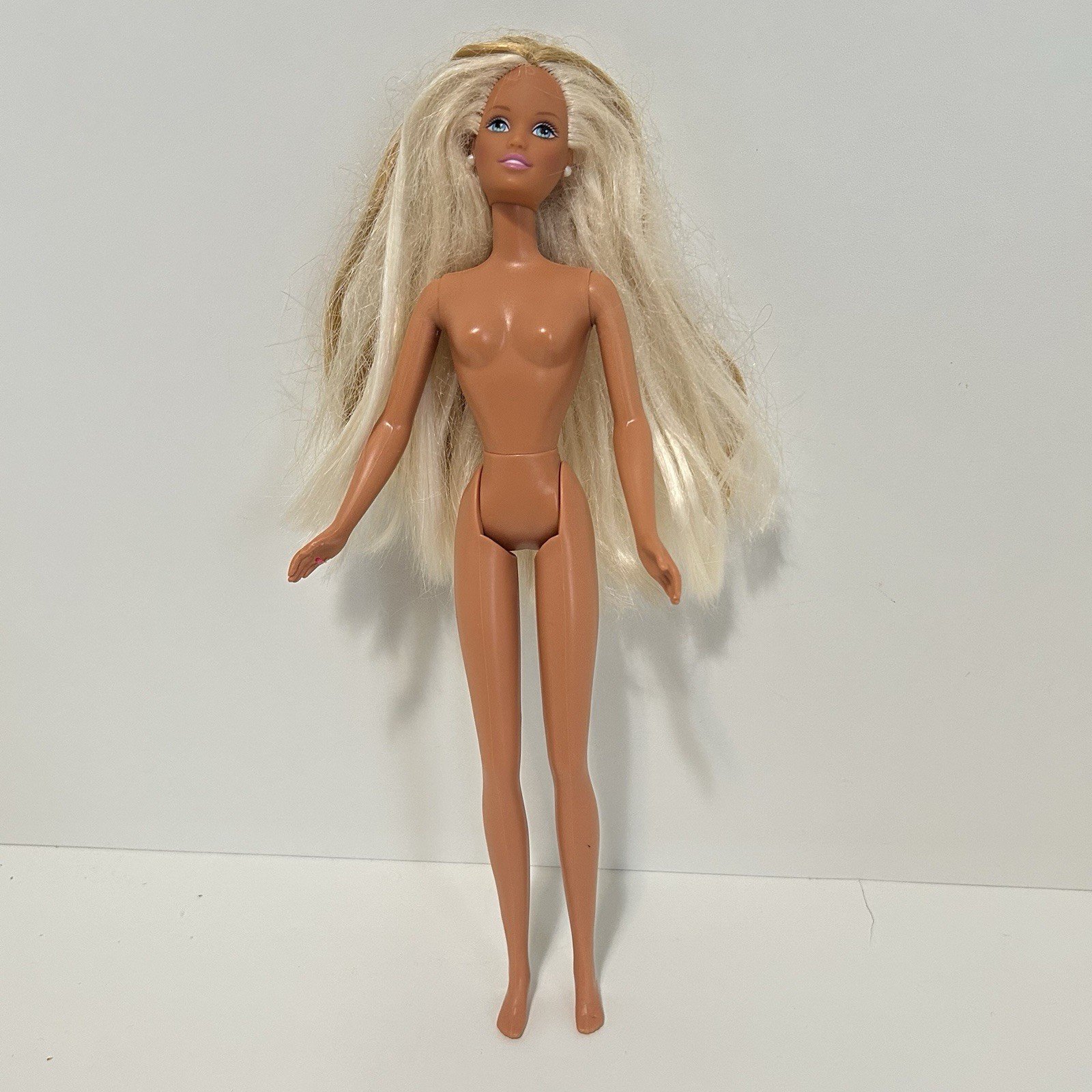 Vintage 1995 Barbie Doll Nude Blonde Hair w/ Brown Streaks Blue Eyes Twist Body