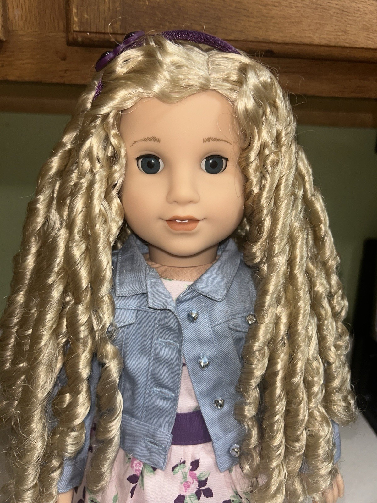 American Girl Create Your Own Doll Light Blonde Dark Blue Eyes Curly Long Hair