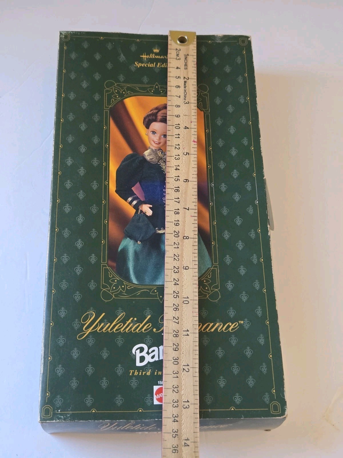 1996 Hallmark Special Edition Yuletide Romance Barbie Doll 15621 Boxed Mattel