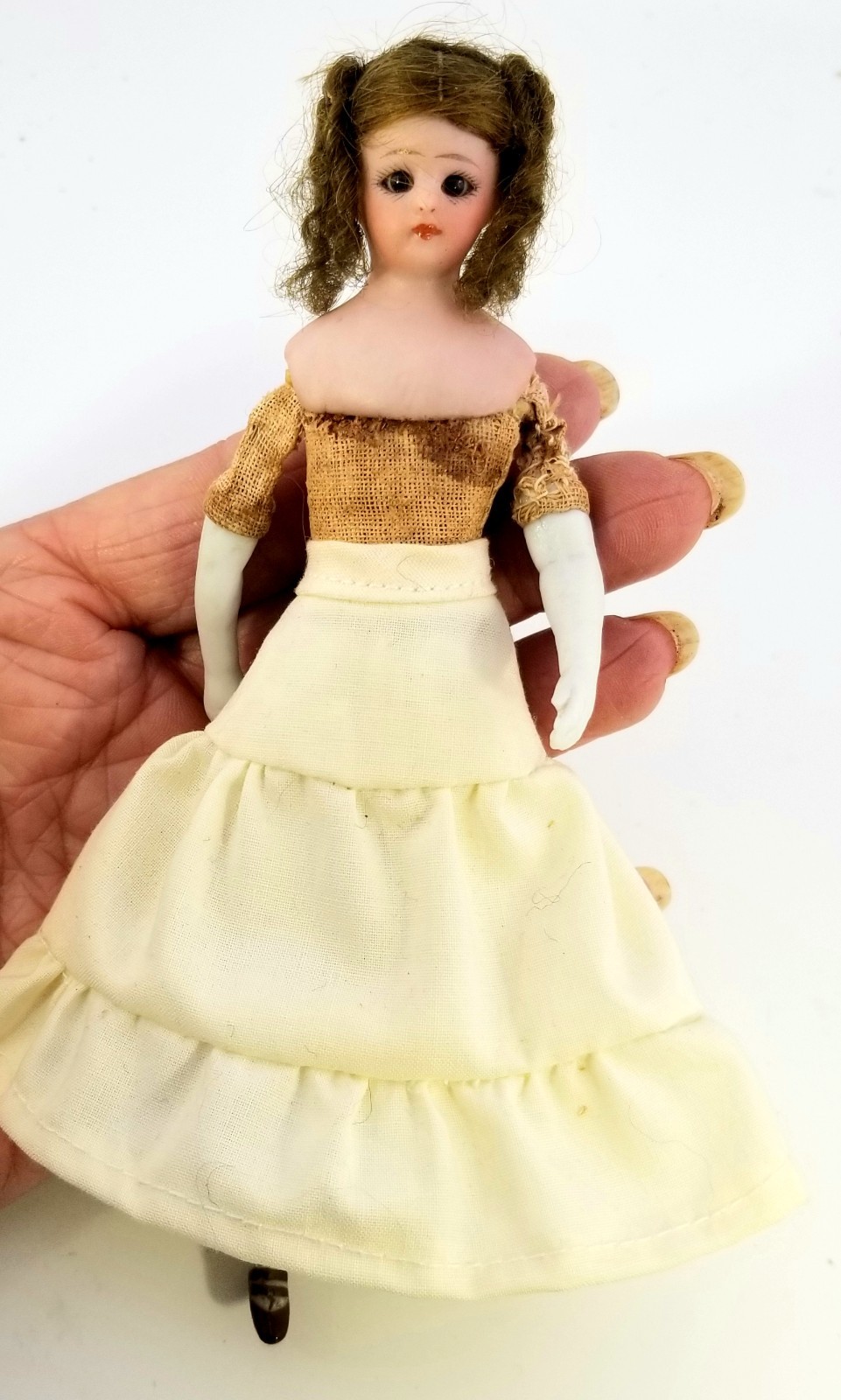 ANTIQUE BISQUE SIMON HALBIG GLASS EYED LADY DOLL LITTLE WOMEN ONE FOOT BROKEN