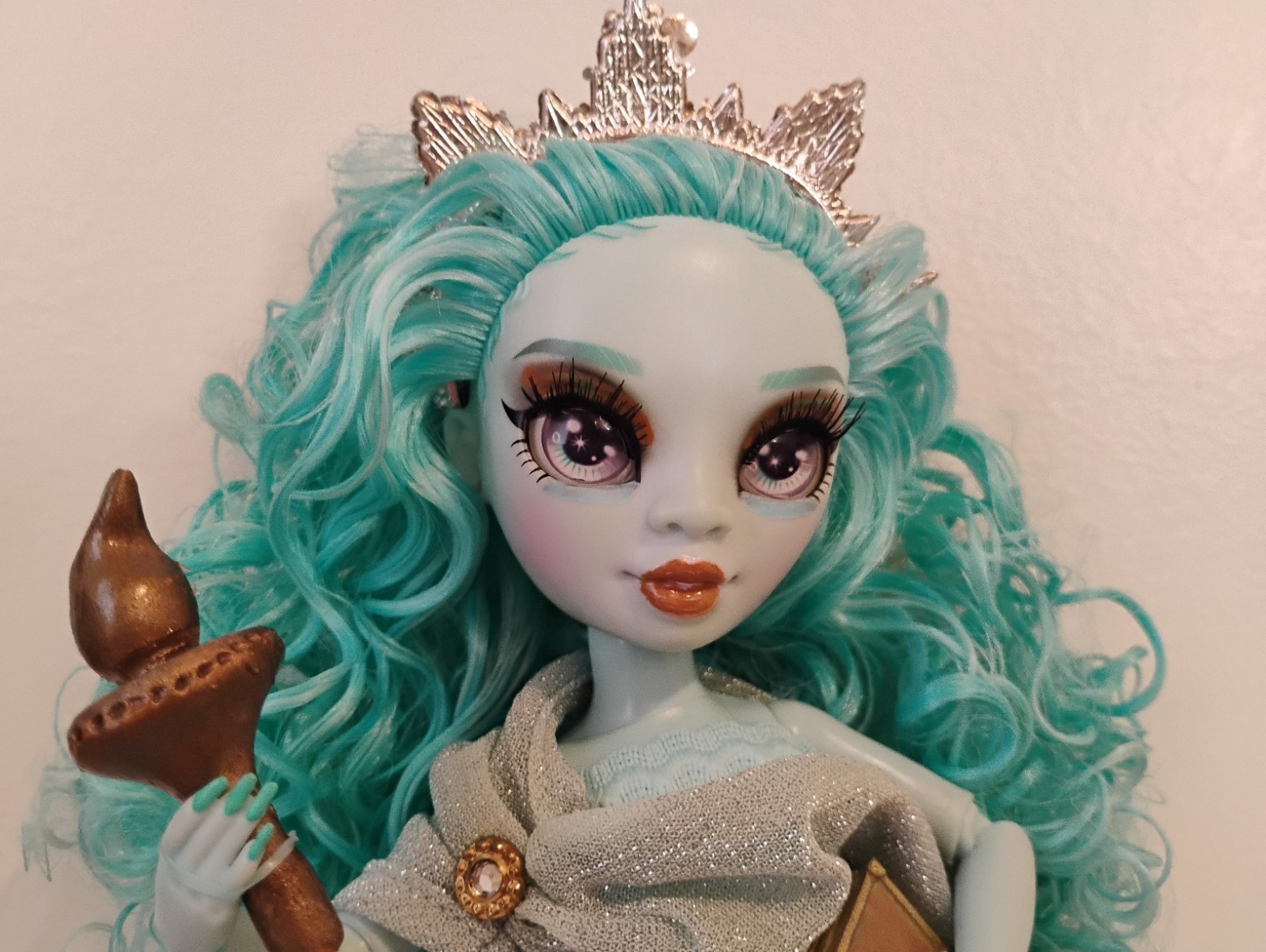 OOAK Statue Of Liberty Doll Rainbow/Shadow High Berrie Skies