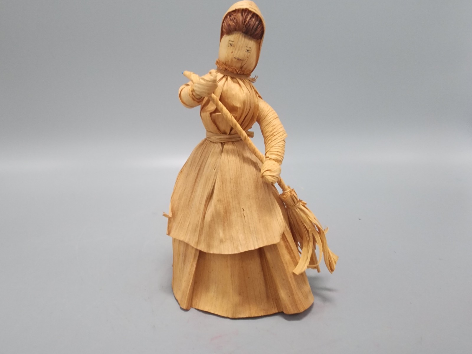 Vintage Amish Cornhusk Doll