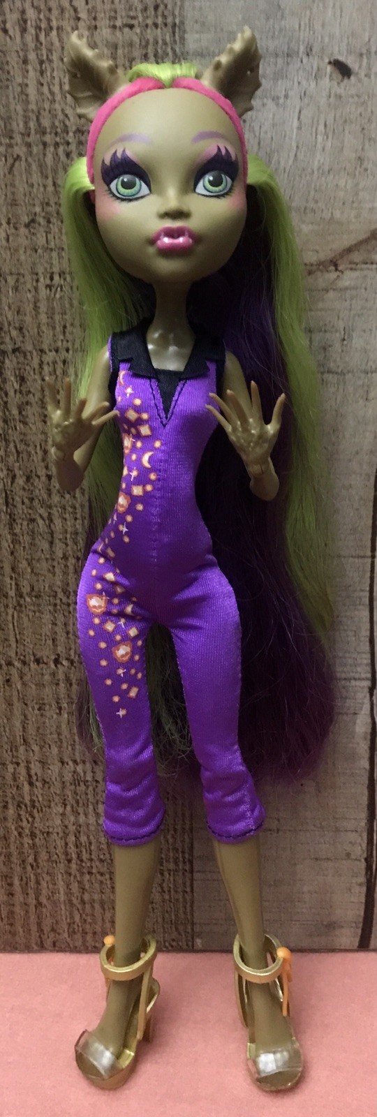 Monster High Clawvenus Freaky Fusion Venus McFlytrap in Clawdeen Music Fest Suit