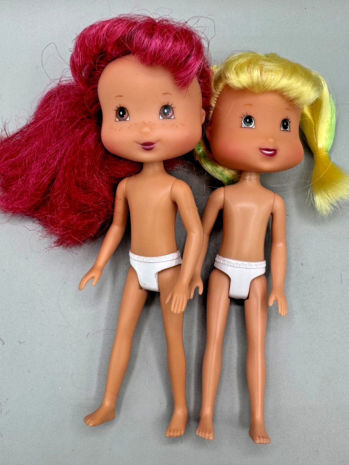 ~DS LOT #9H STRAWBERRY SHORTCAKE LOT OF 2 DOLLS 7″ TCFC PLAYMATE TOYS