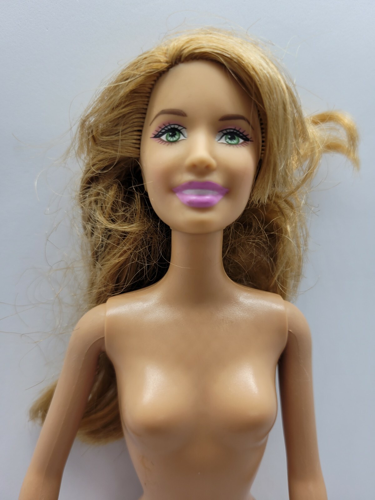 Barbie 2008 Beach Party SUMMER Doll N4903 Strawberry Blonde nude flat feet