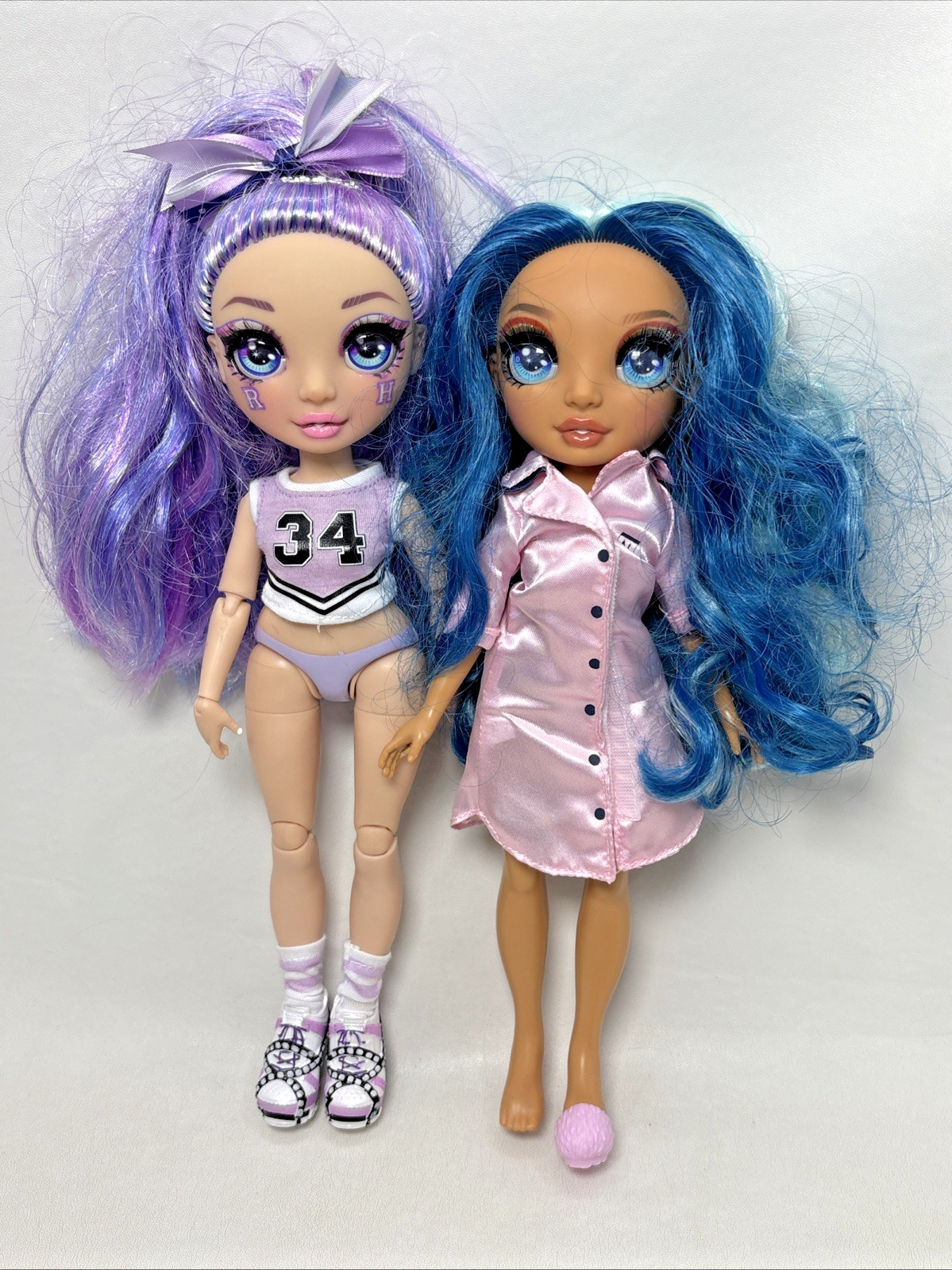 2 Rainbow High Dolls Cheer Violet Willow Purple Cheerleader Skylar Bradshaw Pjs