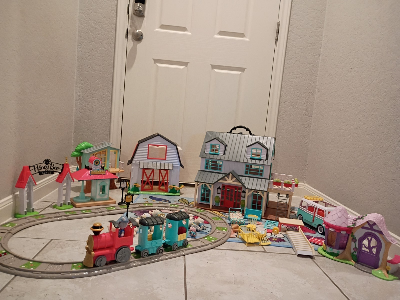 Honey Bee Acres Lot