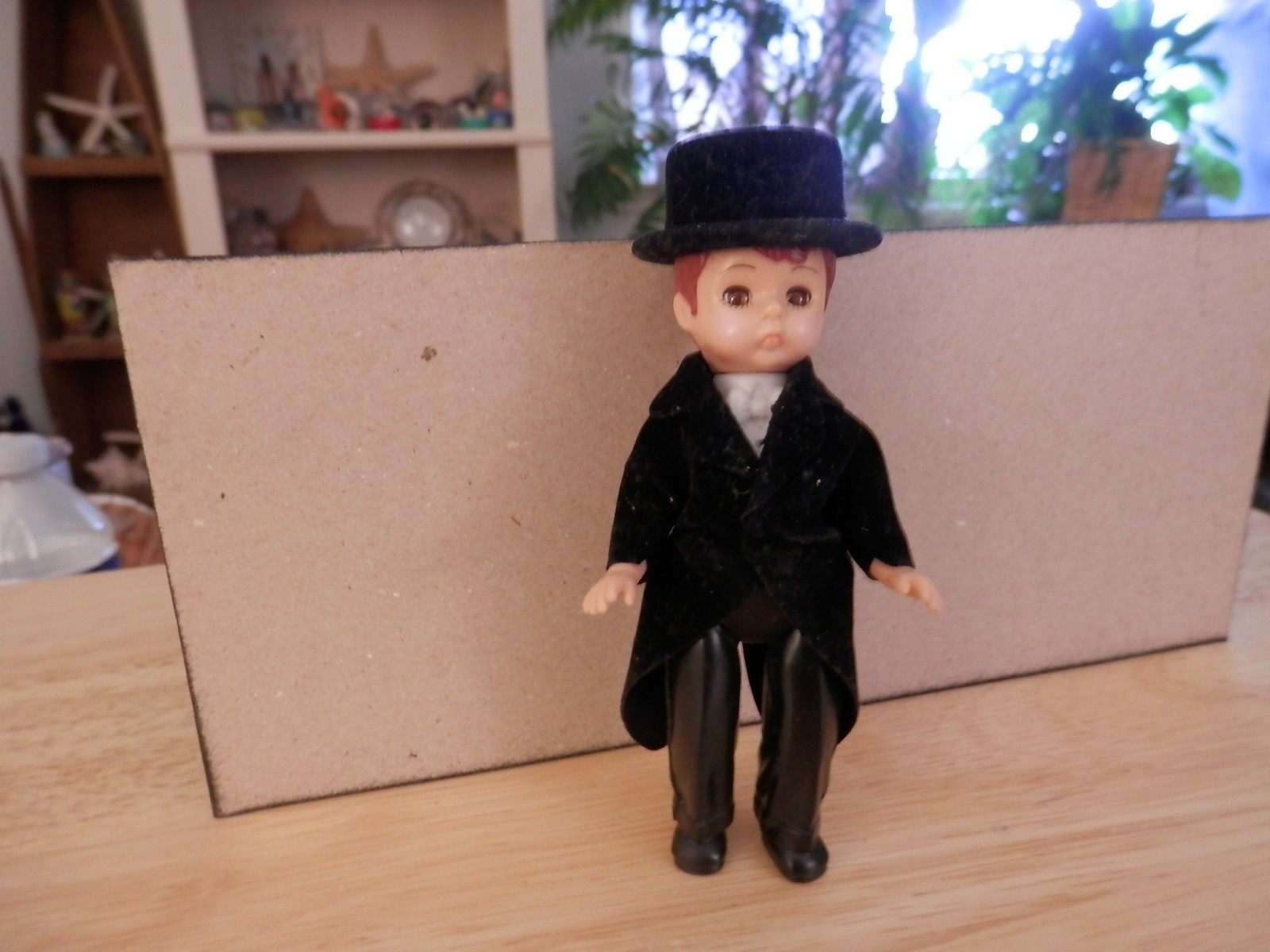 VTG 02 McDonald’s Madame Alexander wedding Doll “Boy” Velvet Top Hat & Jacket 5″