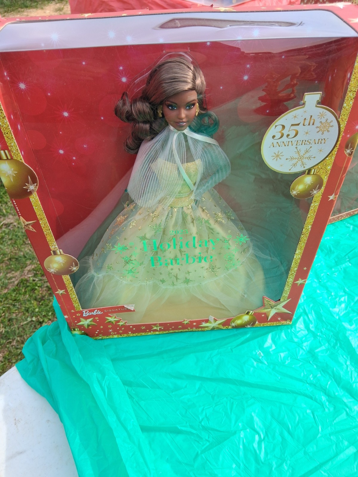 2023 35th Anniversary Holiday Barbie -Dark Golden Blonde/Light Brown- NEW In Box
