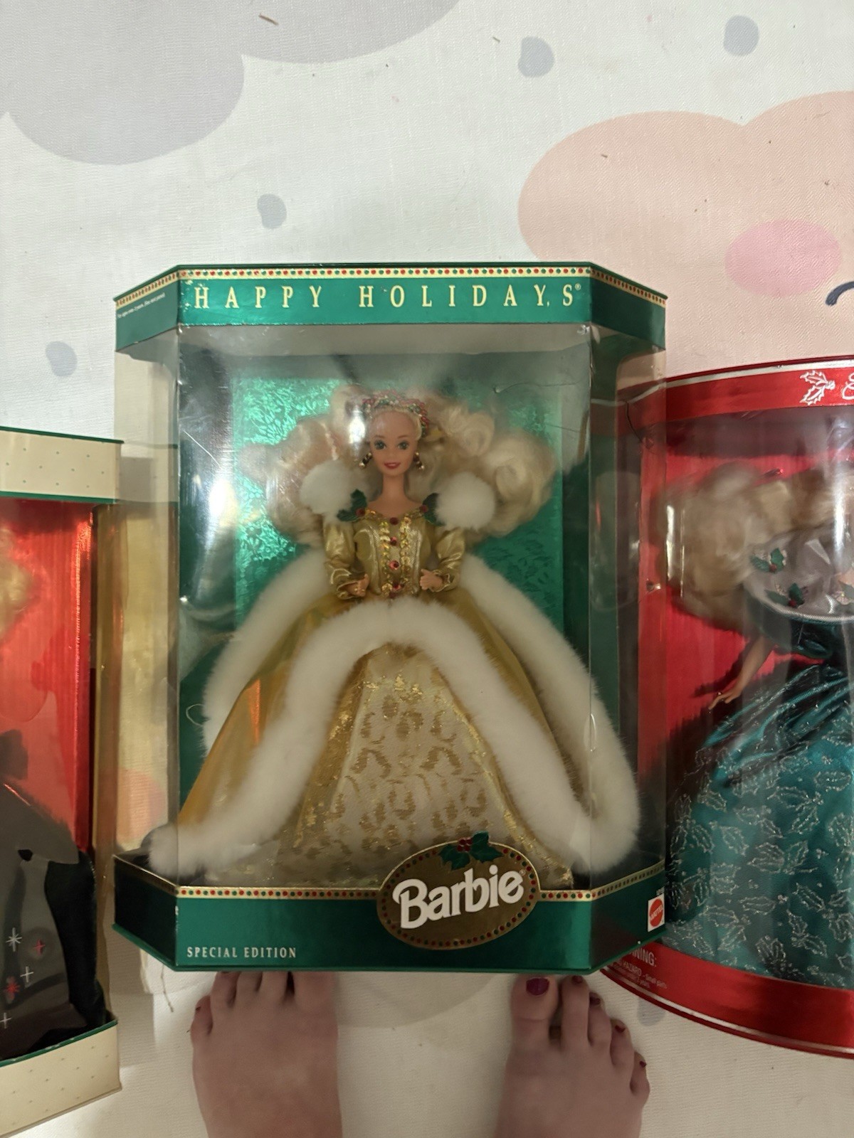 1994 Limited Edition Season’s Greetings Barbie Doll – Mattel #12384 – MIB NRFB