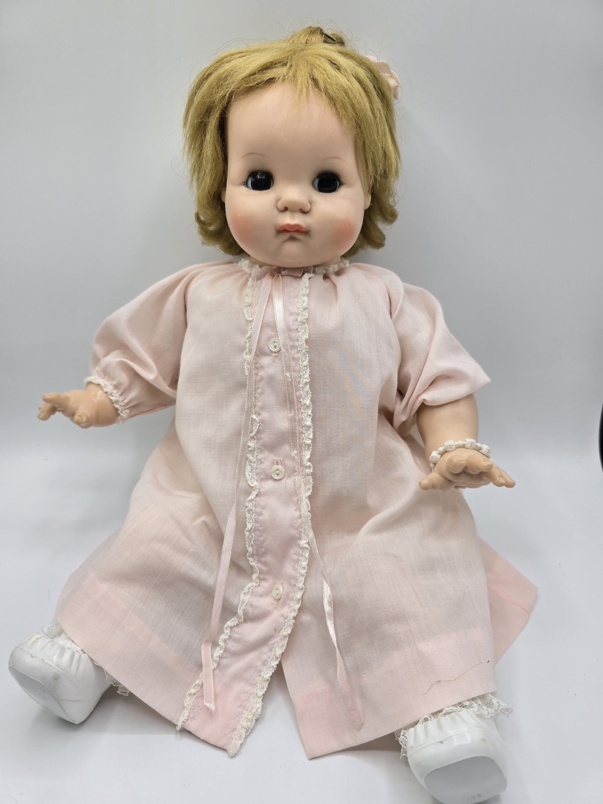 Vtg 1965 Madame Alexander PUDDIN’ Baby DOLL 19″ Blonde Original Dress