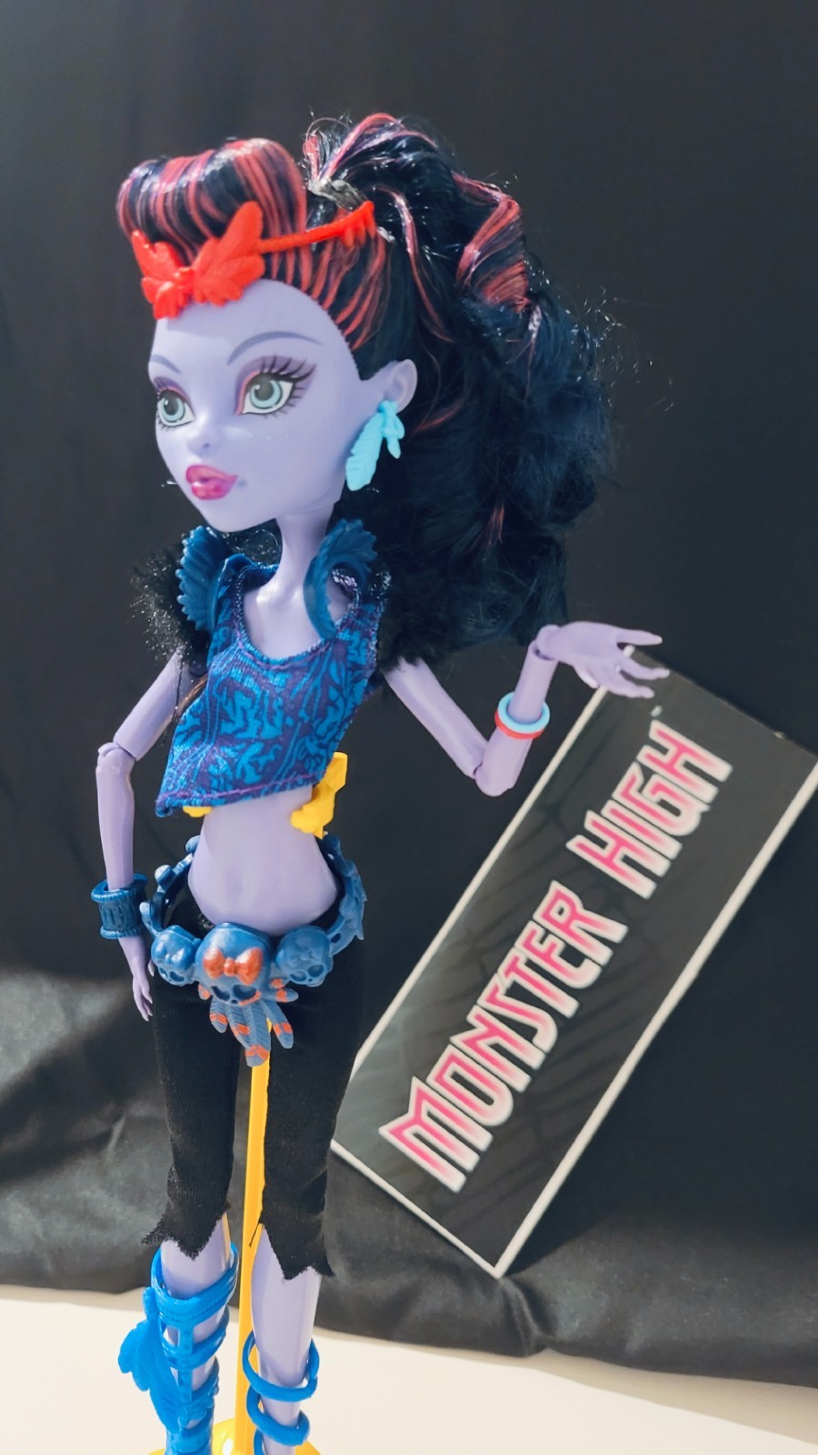 2013 Mattel MONSTER HIGH Jane Boolittle doll Gen 1 G1 with Diary Book