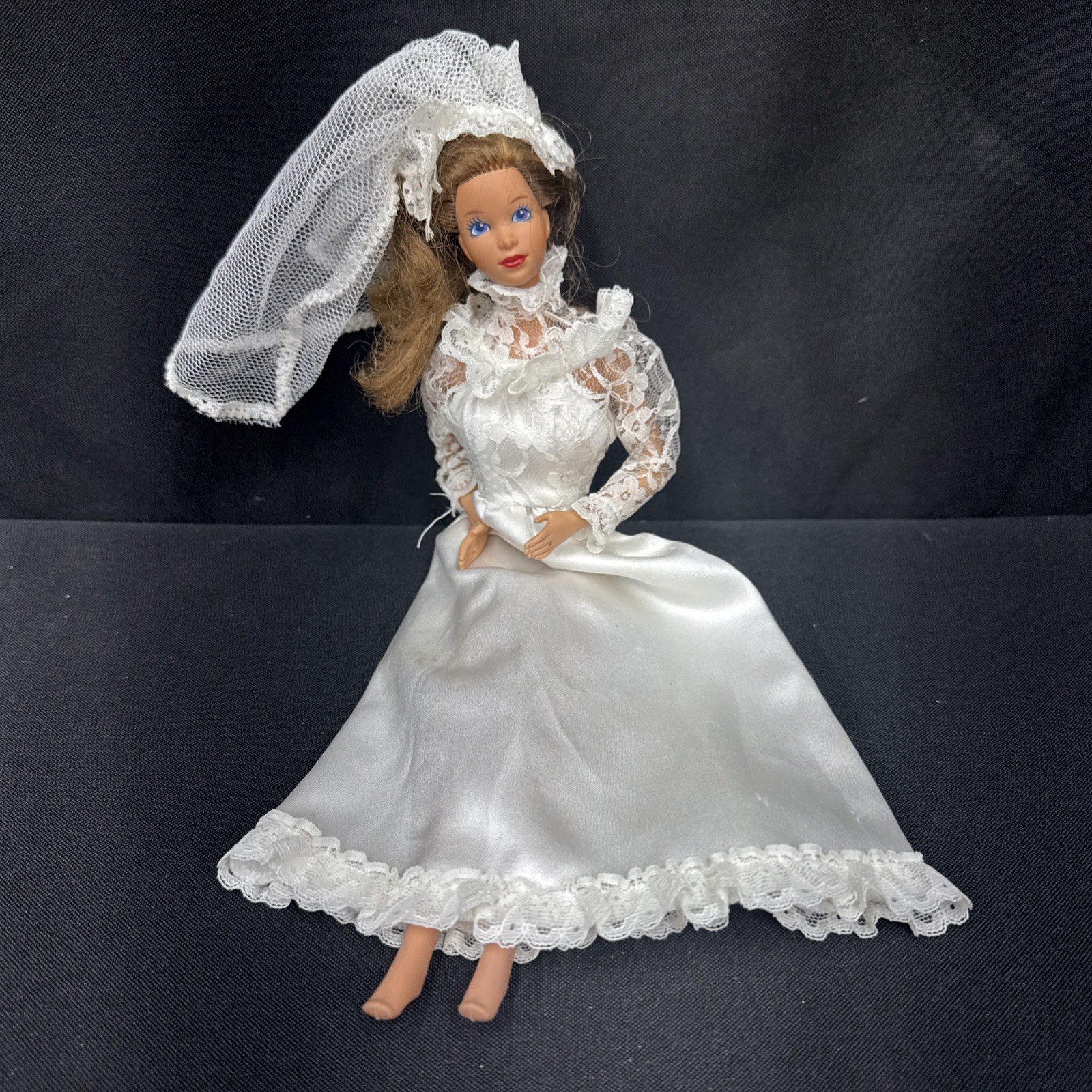 1966 Barbie Heart Family Mom Valentine’s Day Special Wearing Bride Tracys Dress