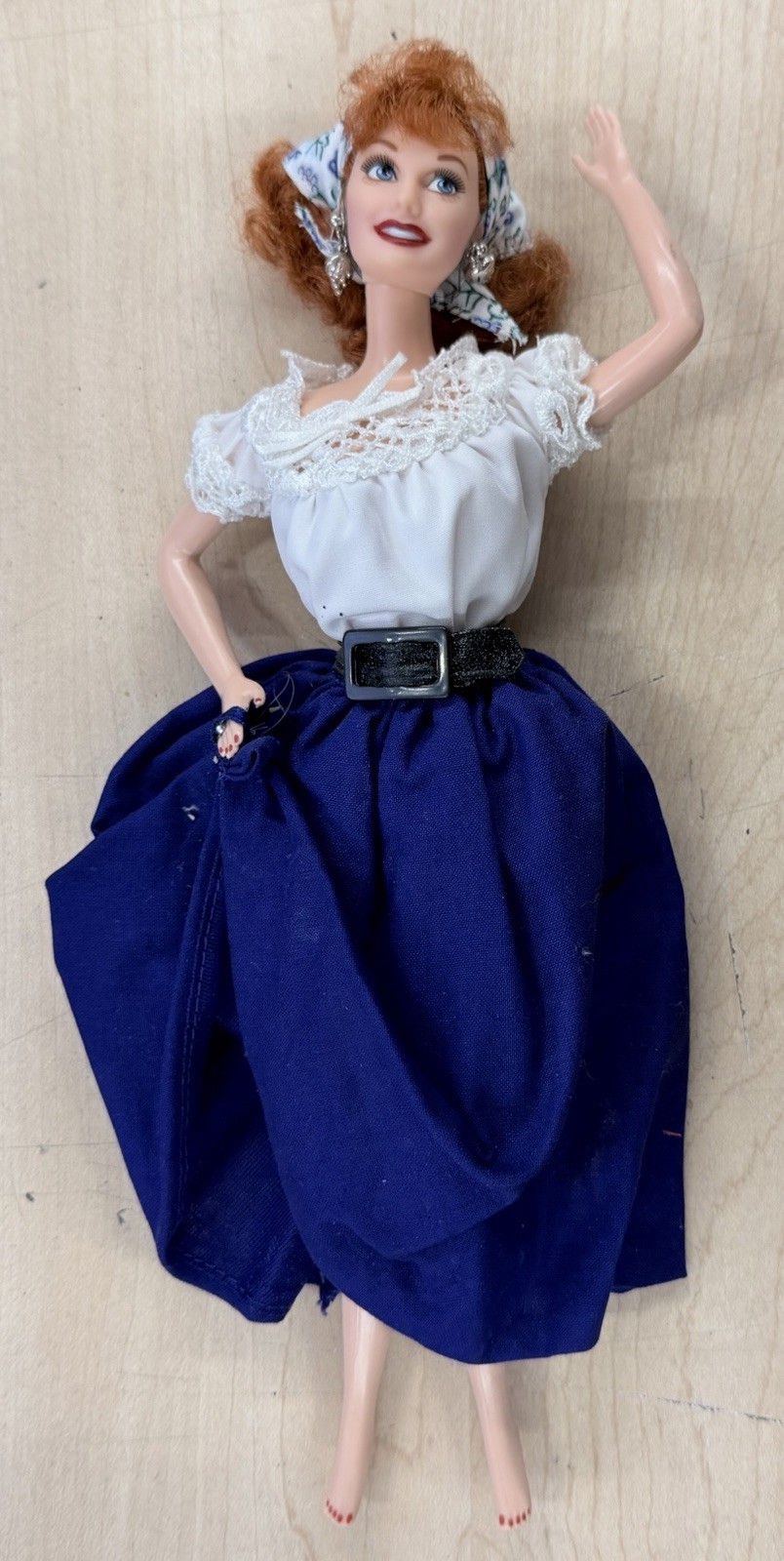 1999 I LOVE LUCY Barbie Doll Lucy’s Itallian Movie Episode