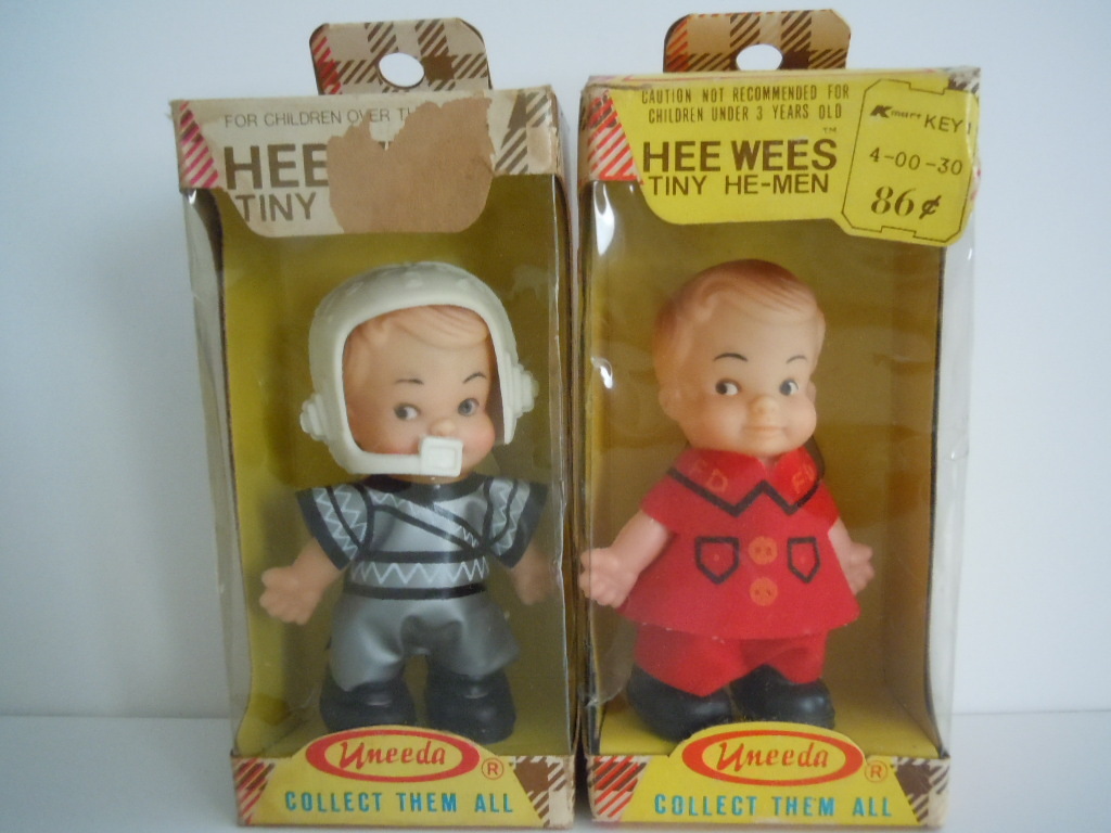 UNEEDA 1974 KMART” HEE WEES TINY HE-MEN ” BOYS PEE WEE: FOOTBALL PLAYER,FIRE MAN
