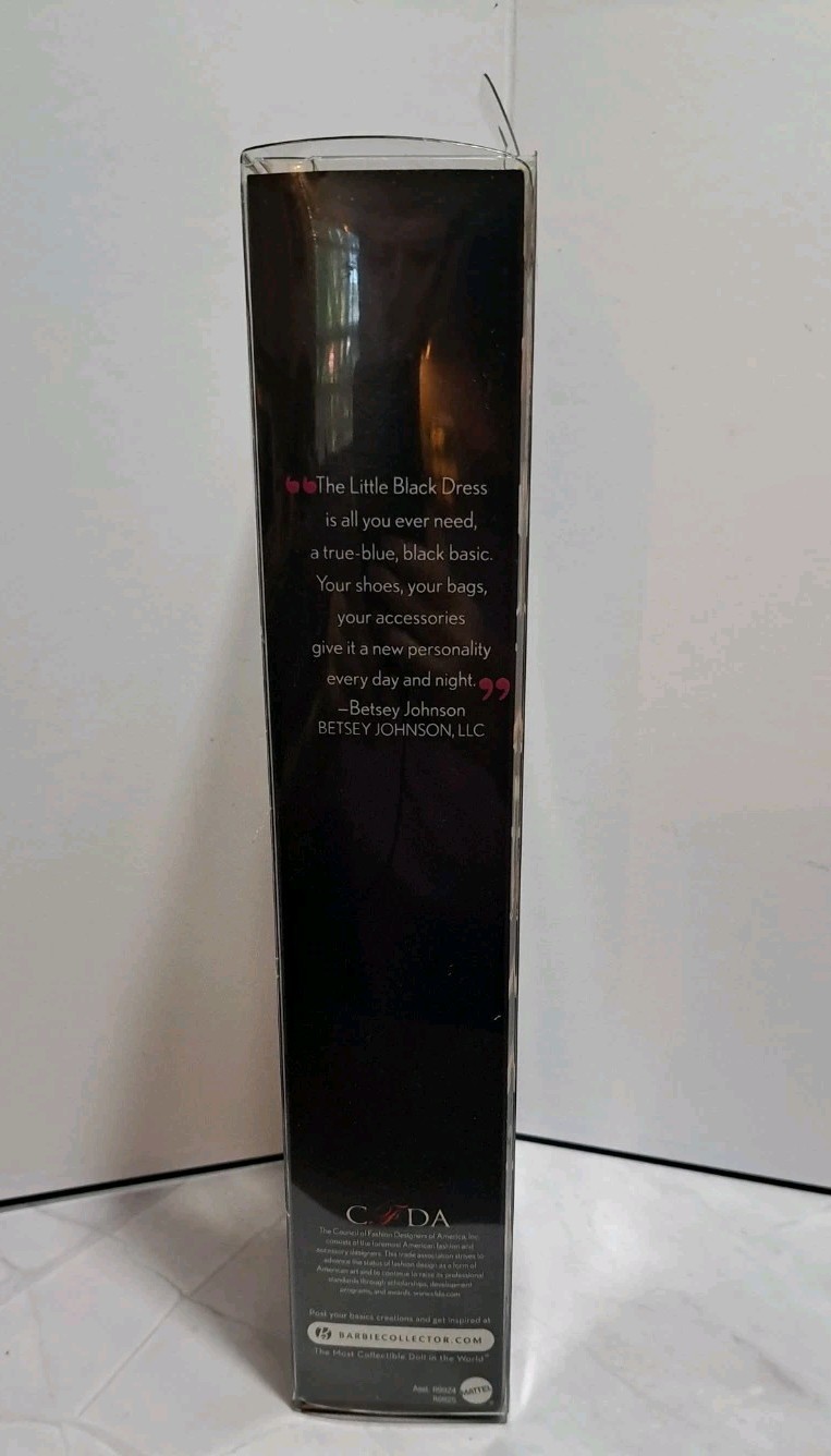 Mattel Barbie Basics-Black Label- Model No 10 Collection 001 New In Box 2009