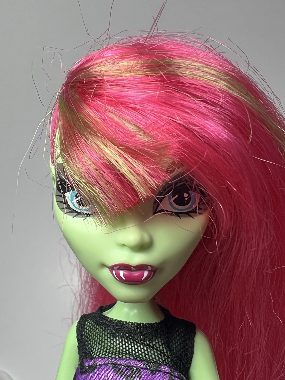 Monster High Venus McFlytrap Ghoul Spirit Doll Redressed