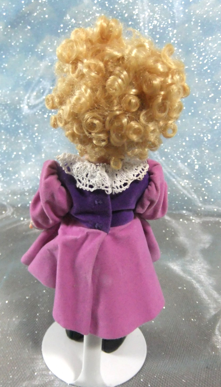 Madame Alexander 8″ CELTIC DANCER #34145 Restrung-Redress-W/stand
