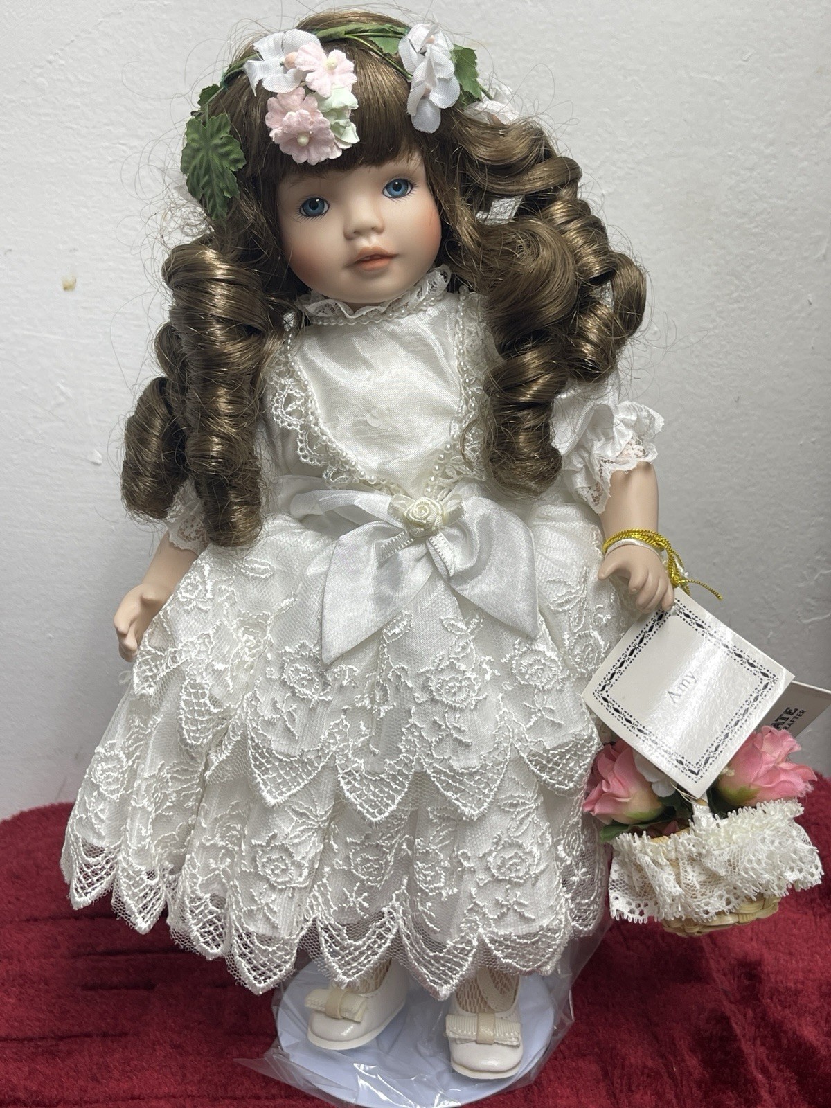 Kingstate The Doll Crafter “Amy” Collectible Doll With Stand 12″ Girl Doll NWT