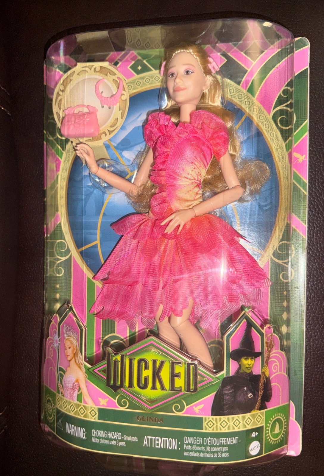 🔥 Universal Pictures’ Wicked Glinda Fashion Doll with Removable Accessories 🔥