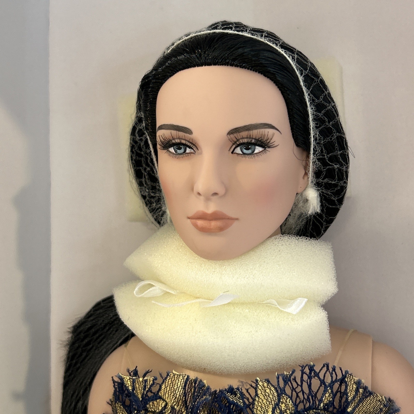 TONNER 22″ BASIC MARY AMERICAN MODEL NRFB DOLL EXACT DOLL BUYER RECEIVES SHOWN