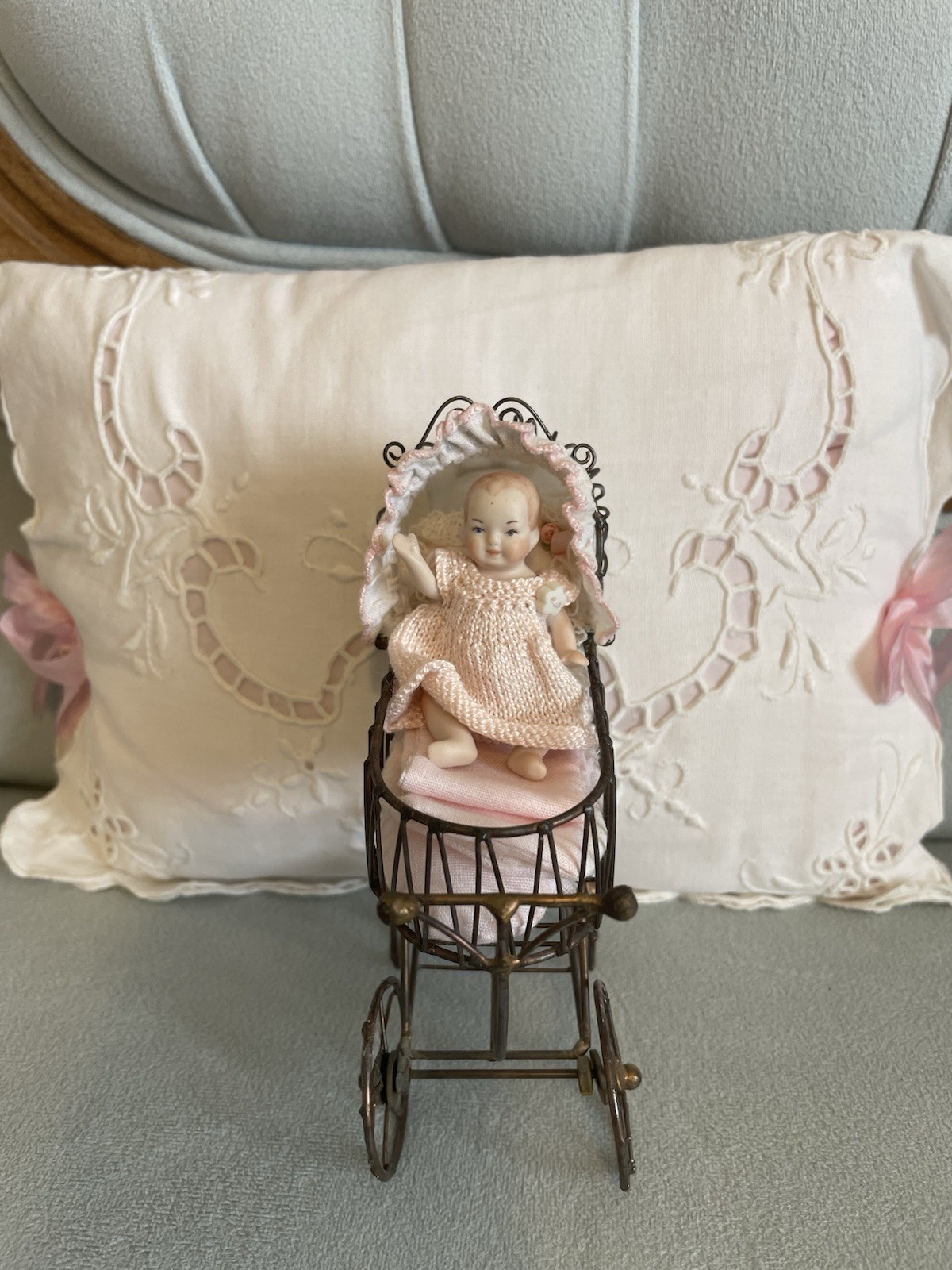 Vintage 1977 Elaine Pilsitz Signed Artisan Miniature Porcelain Baby Doll/2.5″