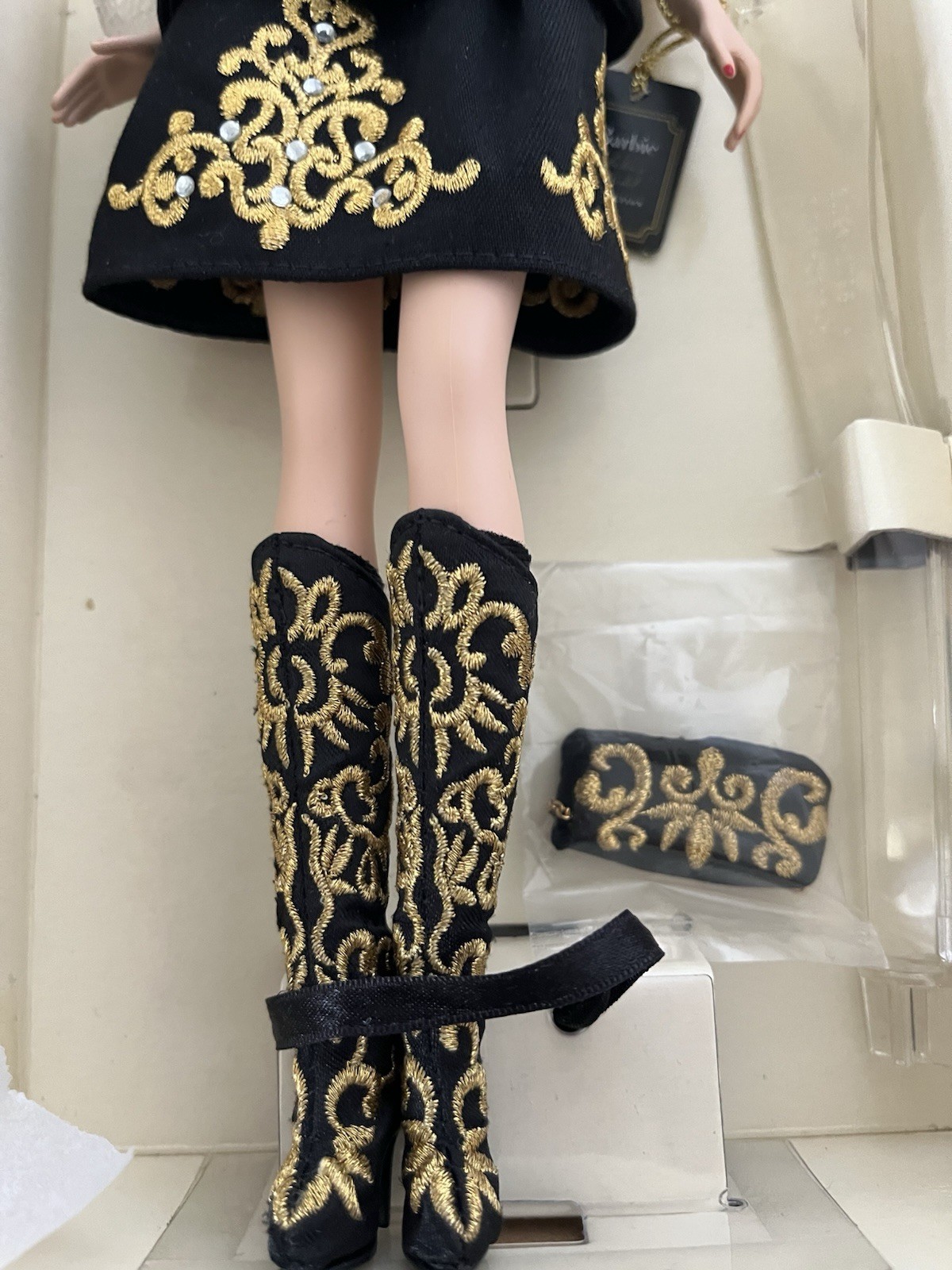 DULCISSIMA AND GIANFRANCO SILKSTONE BARBIES 2013 GOLD LABEL