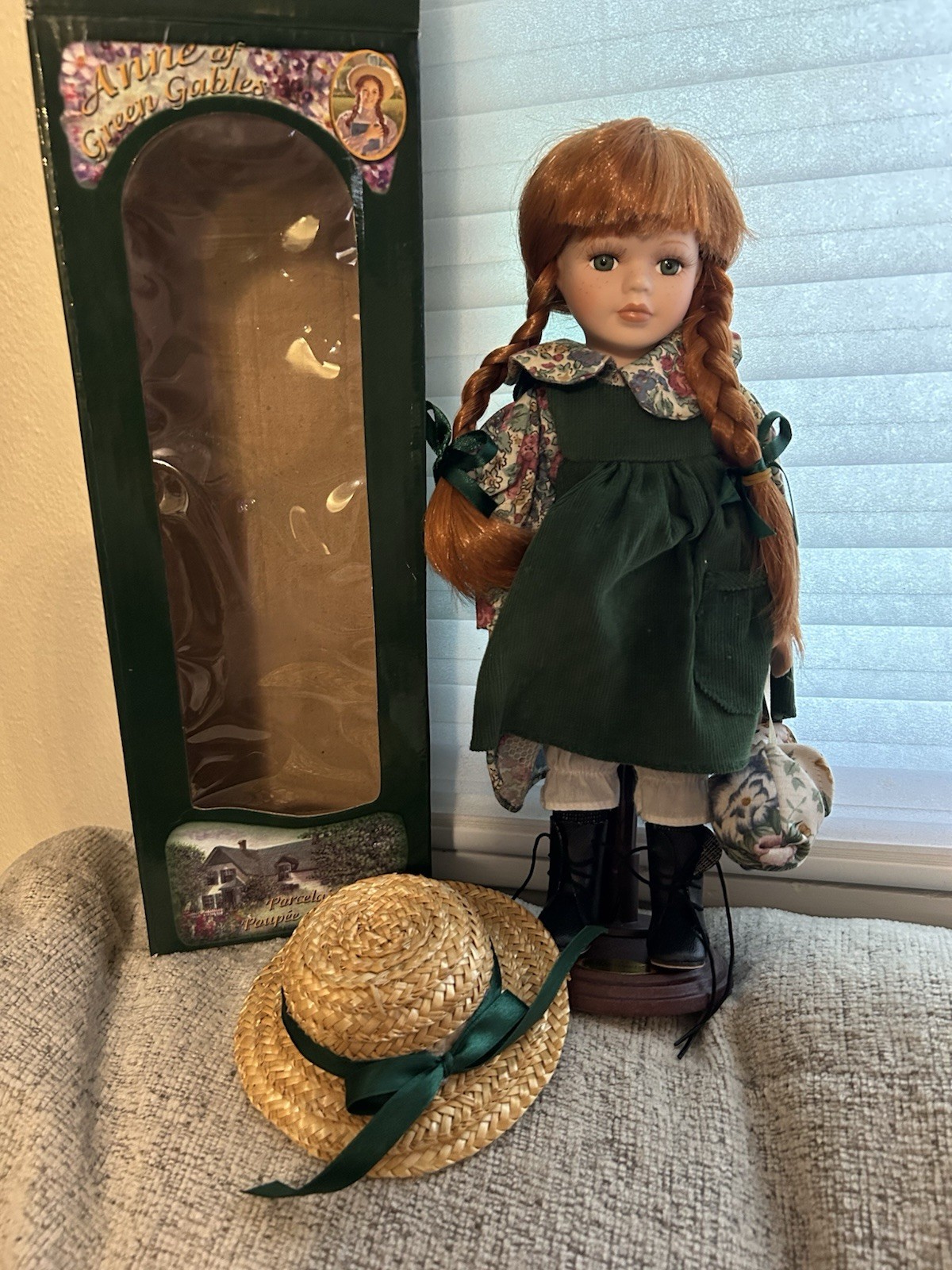 Anne of Green Gables Idlewild Collection Porcelain Doll Avonlea Traditions