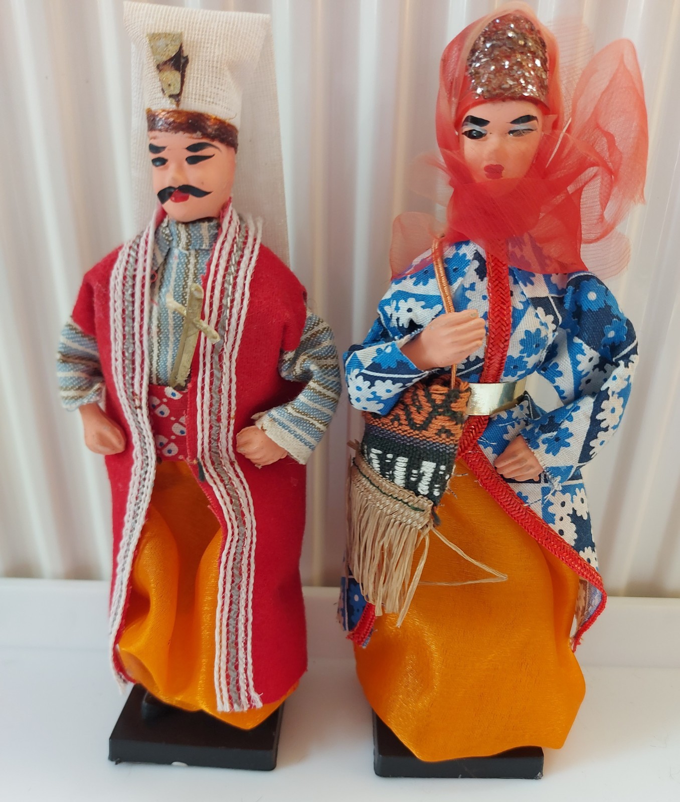 TWO VINTAGE TURKEY TRADITIONAL COSTUME COLLECTABLE DOLLS 1960s/70s 22.5 cm tall