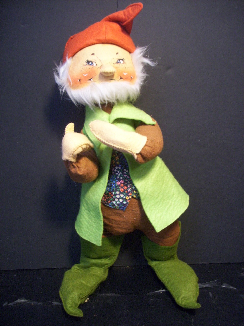 1976 ANNALEE Large Elf Gnome Doll Christmas Mobilitee 21” plush nice cute