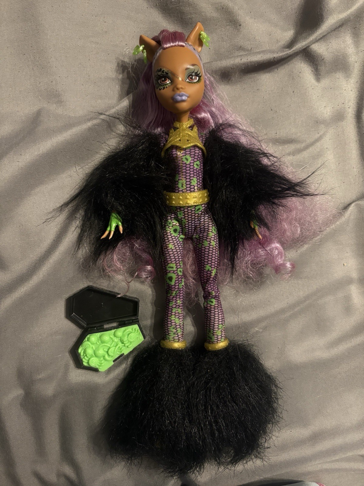 Monster High G1 Ghouls Rule Clawdeen Wolf Doll Incomplete