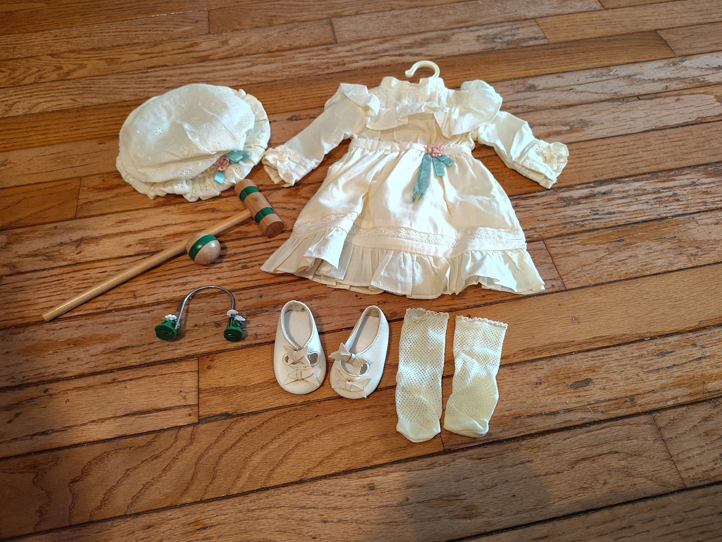 American Girl Complete Samantha Lawn Party Outfit Dress, Hat, Shoes, Croquet
