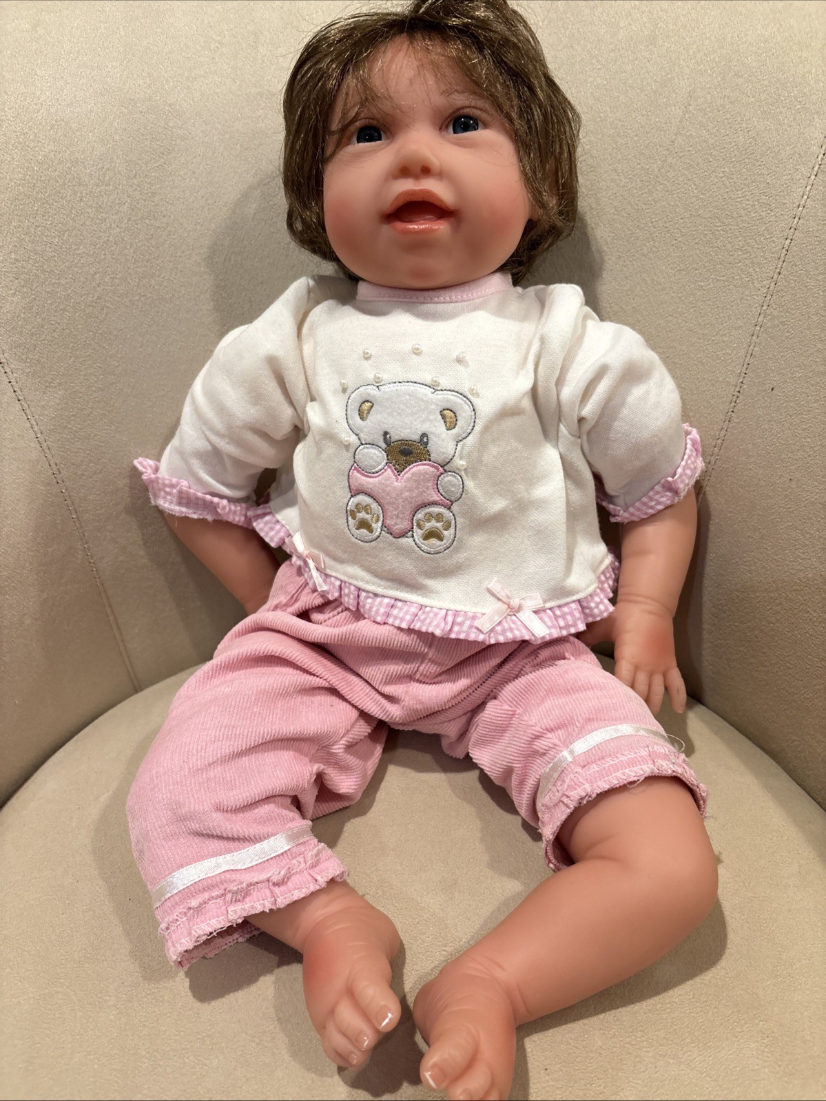 Paradise Galleries Cuddle Bear Bella Doll With Brown Hair And Blue Eyes