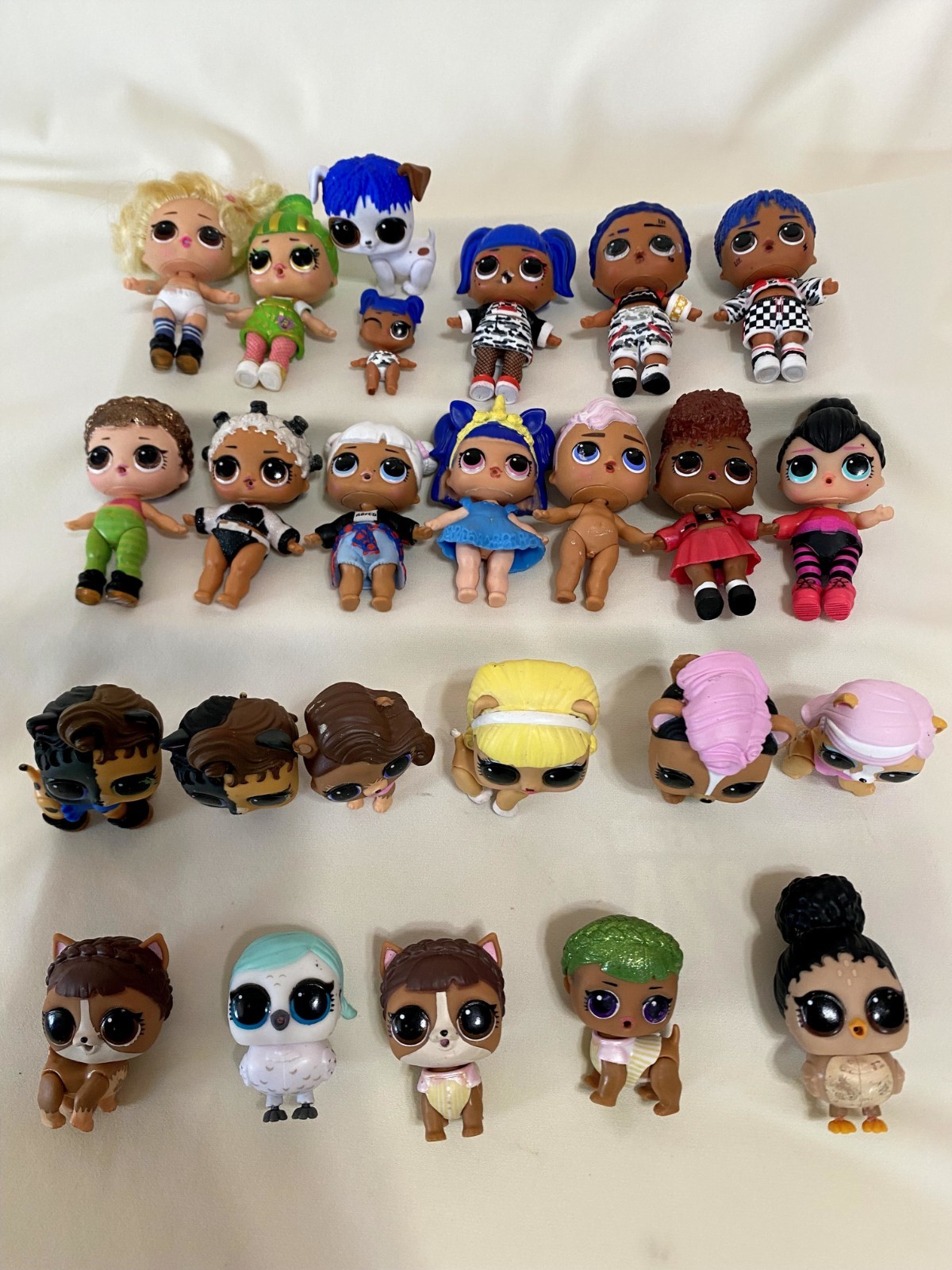LOL Surprise Doll Tots Lot of 12 Tots & 1 2 pets & 1 LIL Sis (R16)