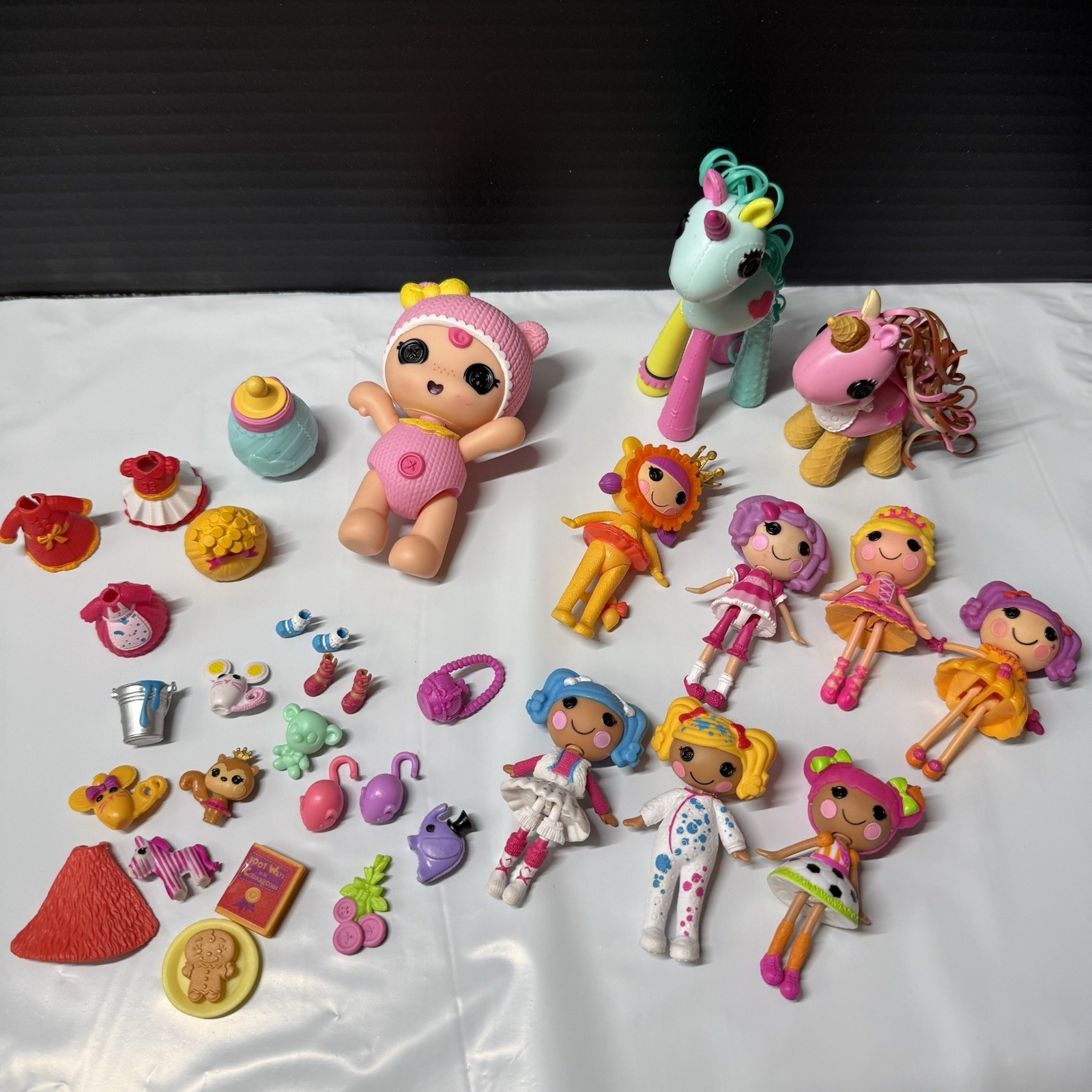 Lalaloopsy Dolls Lot 32 Piece Minis Pets Unicorns Accessory Baby Bottle Squirrel