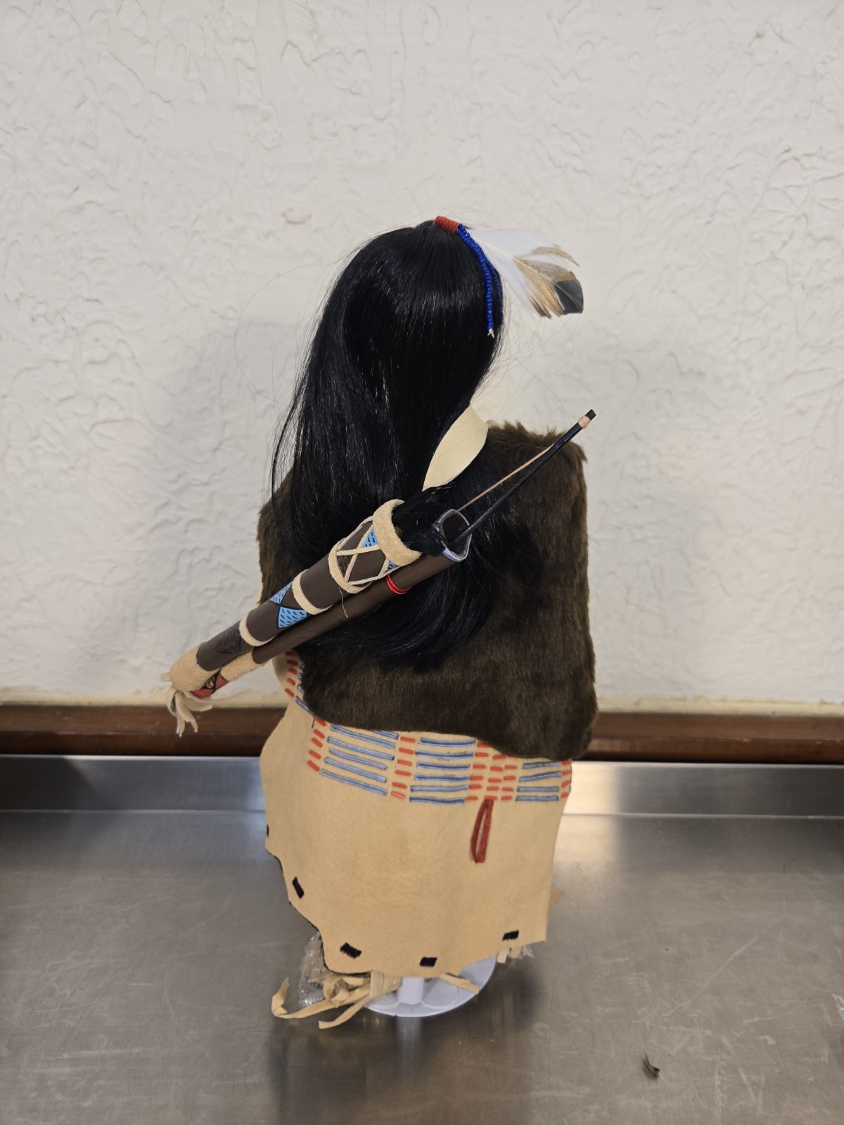 Pine Leaf, Hamilton Collection, David Wright, COA 1995 Native American Porcelain