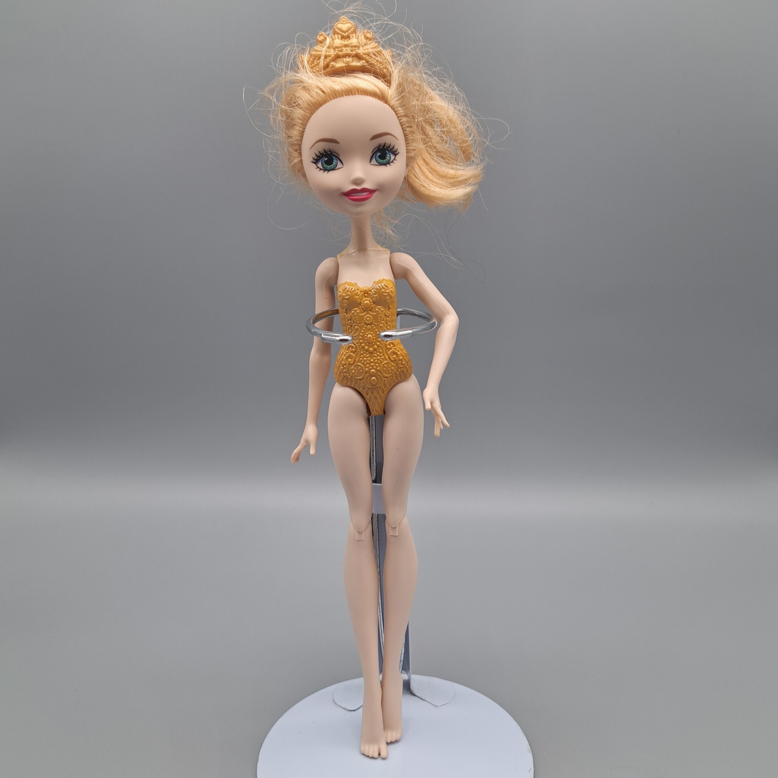 Monster High Ever After High Apple White Doll Daughter of Snow White Netflix
