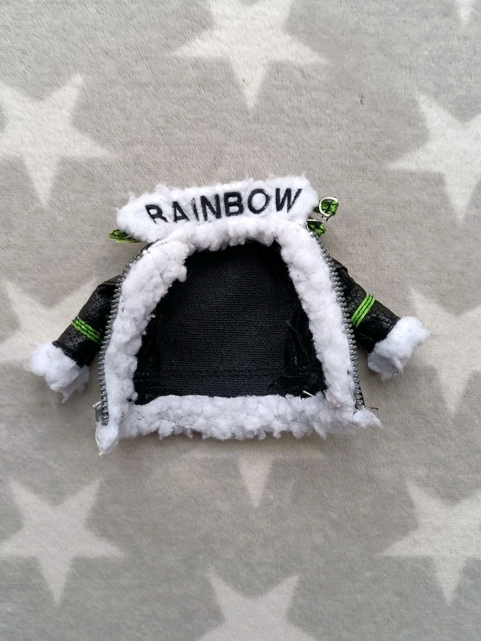 Rainbow High Jade Hunter Doll Clothes Winter Break Outfit Spares Coat Jacket