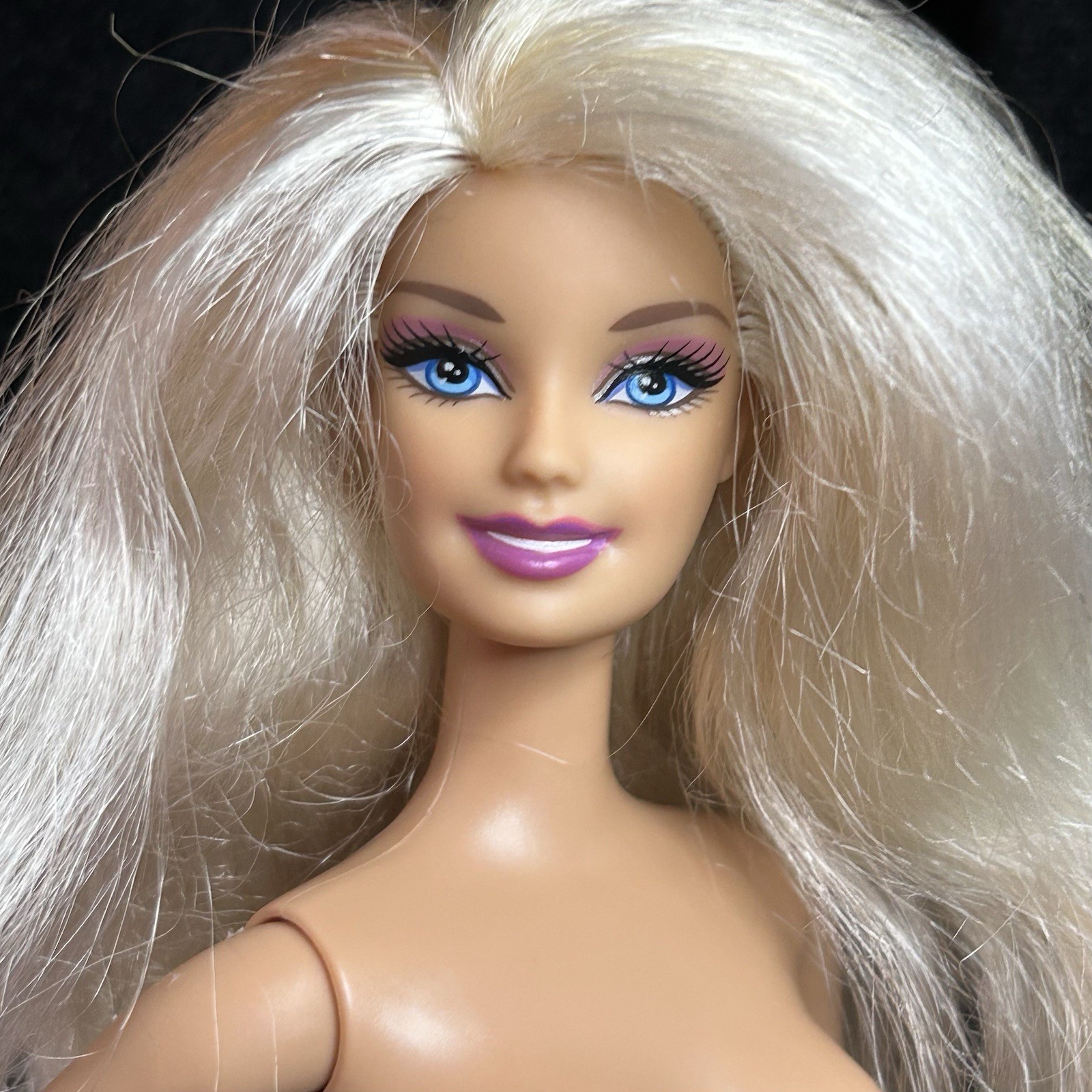 Fashionistas *Barbie* Nude Doll: Platinum Blonde, Glam Makeup, 3091HF1