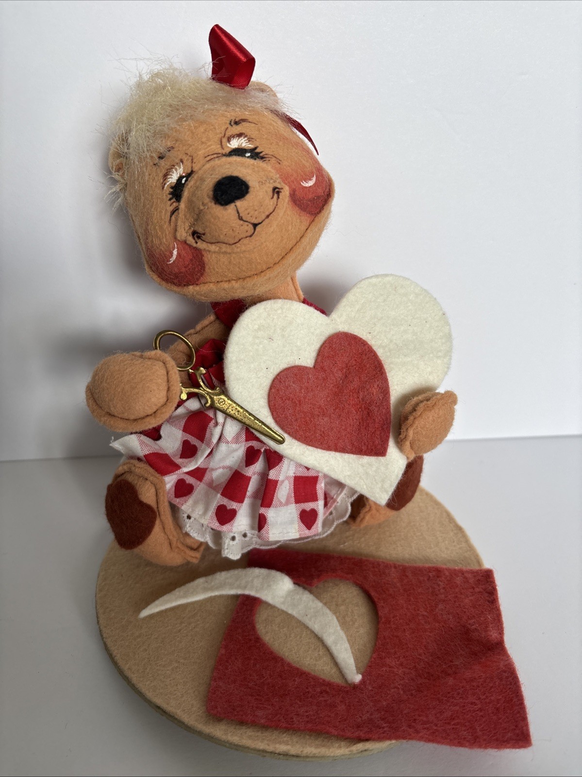 Annalee Doll 1997 Making Valentine’s Day Bear 8” VTG Cottage Core Granny Core