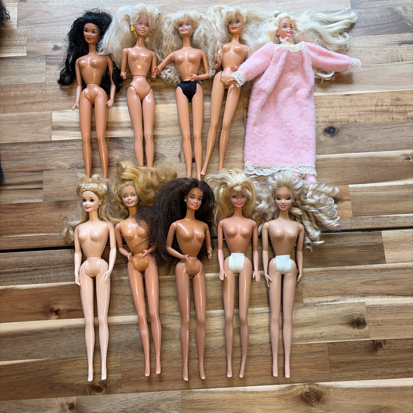 Mixed Lot Of Mattel Barbie Doll From the 60s-70s, of 10 Vintage