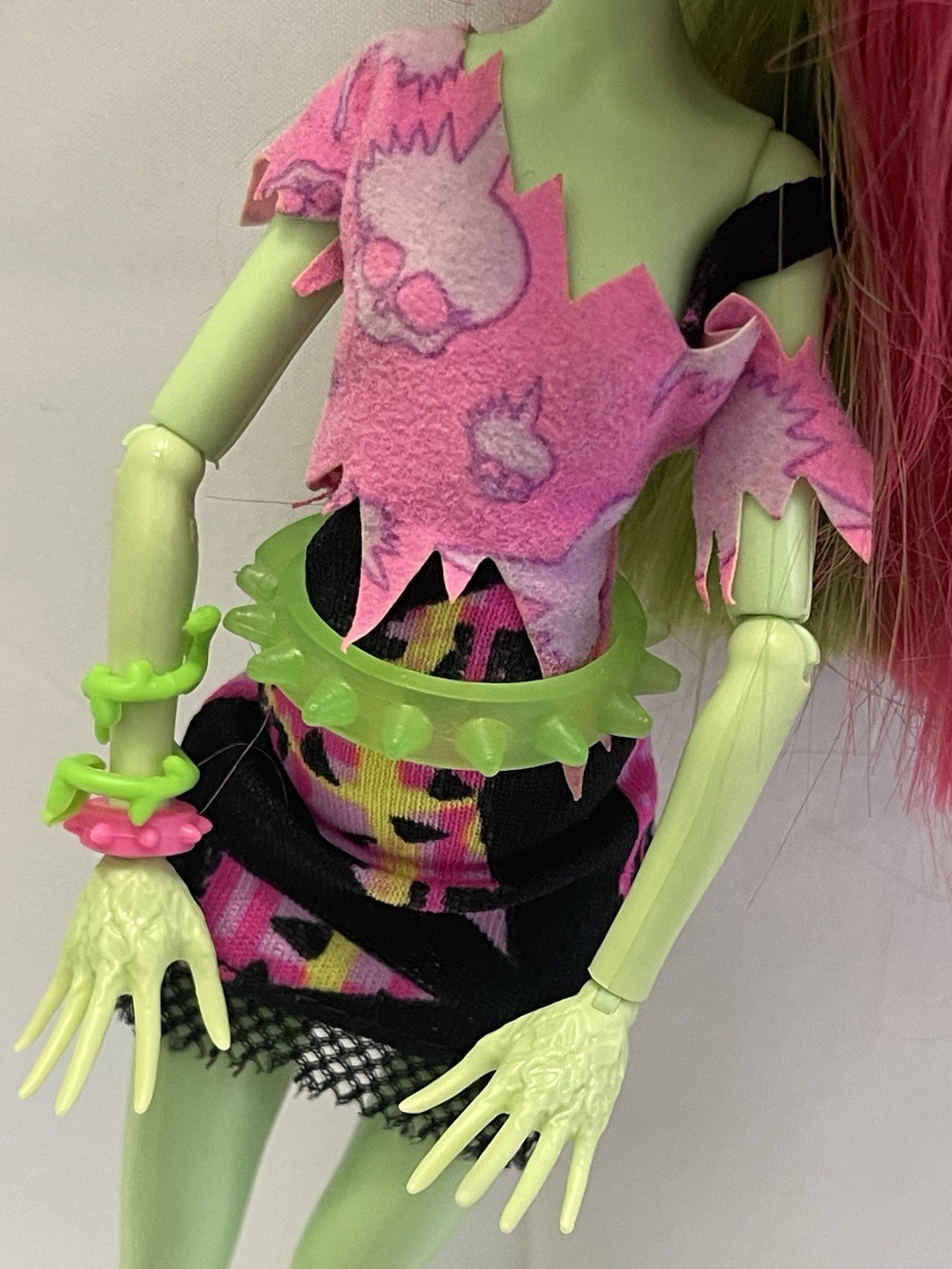 Monster High Venus McFlytrap Music Festival Doll 2012