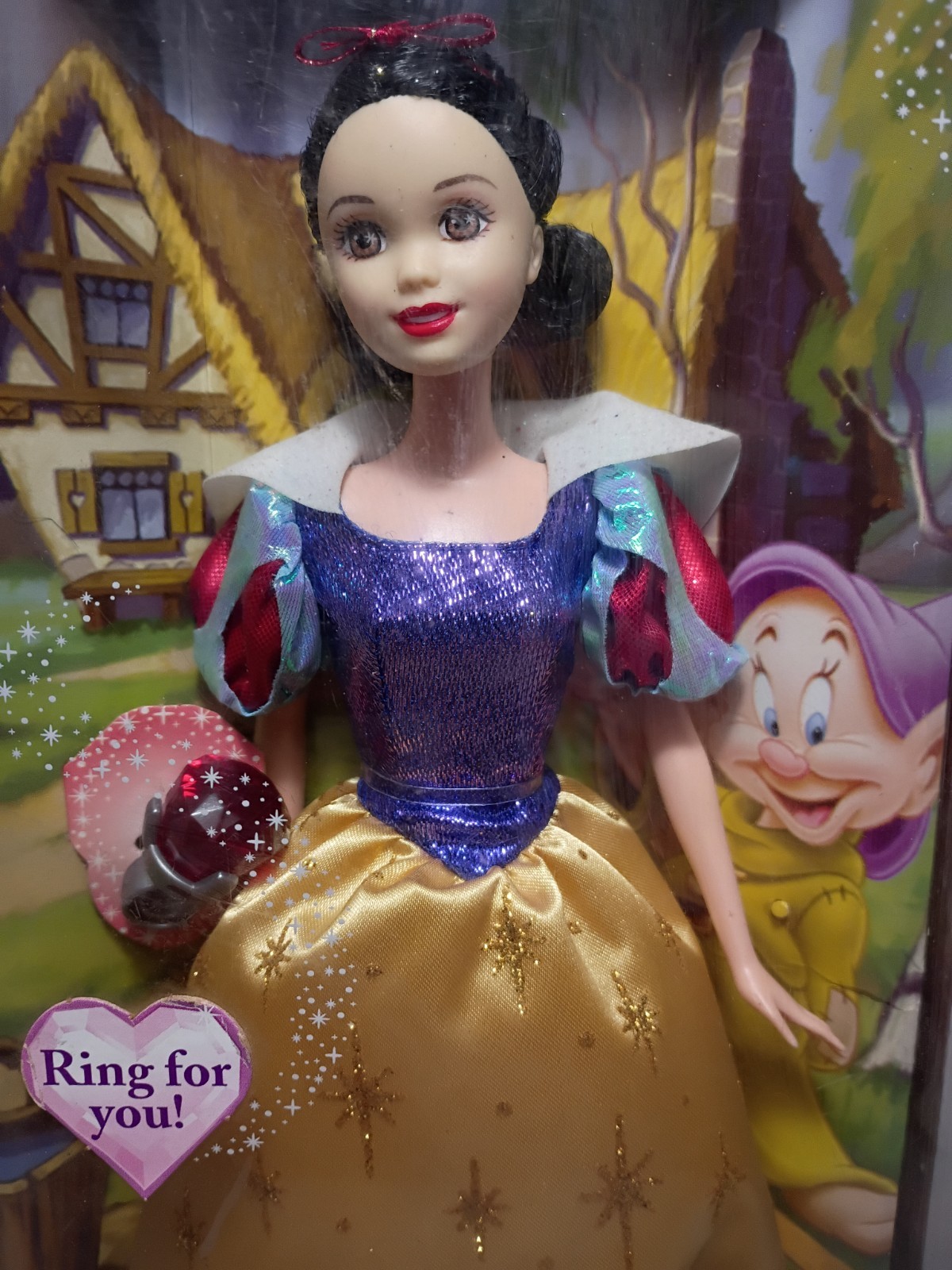 2004 Mattel Disney Sparkle Princess Snow White Mattel G7936 with Ring NEW