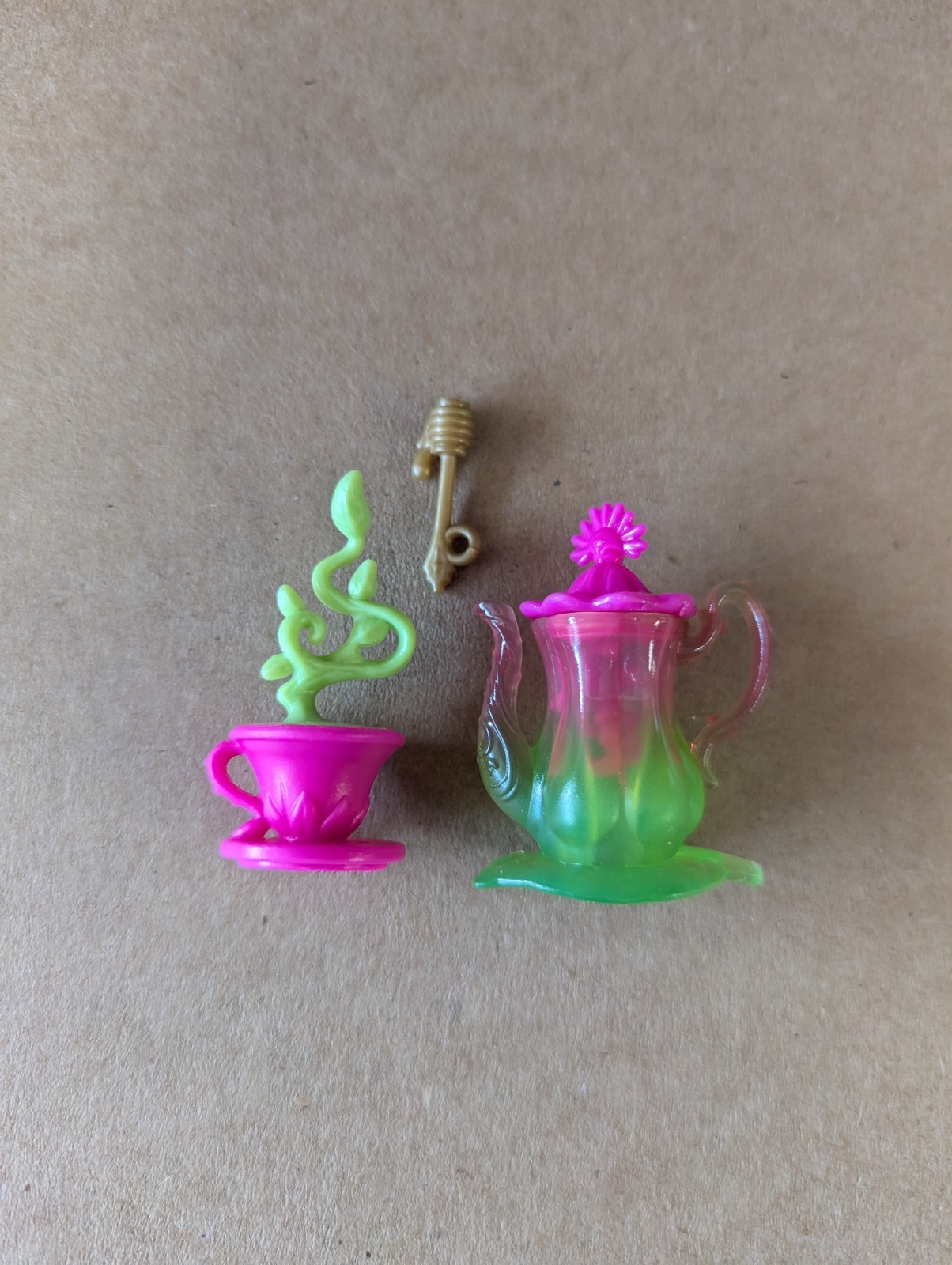 Monster High G3 Garden Mysteries Venus Doll Tea Set Only Pre-owned Mattel 2024