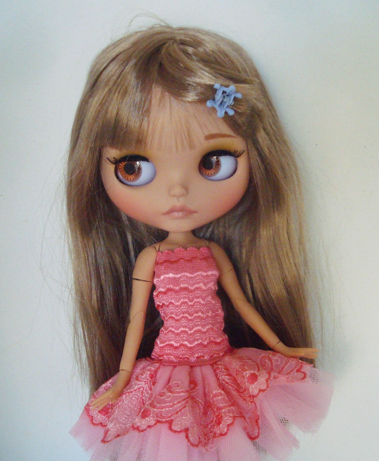Neo Blythe Doll Matte face tan skin golden hair 18 hands dress shoes