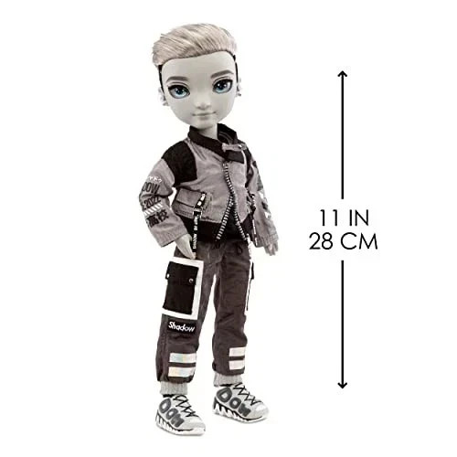 Ash Silverstone Fashion Doll with 2 Designer Outfits and Accessories new
