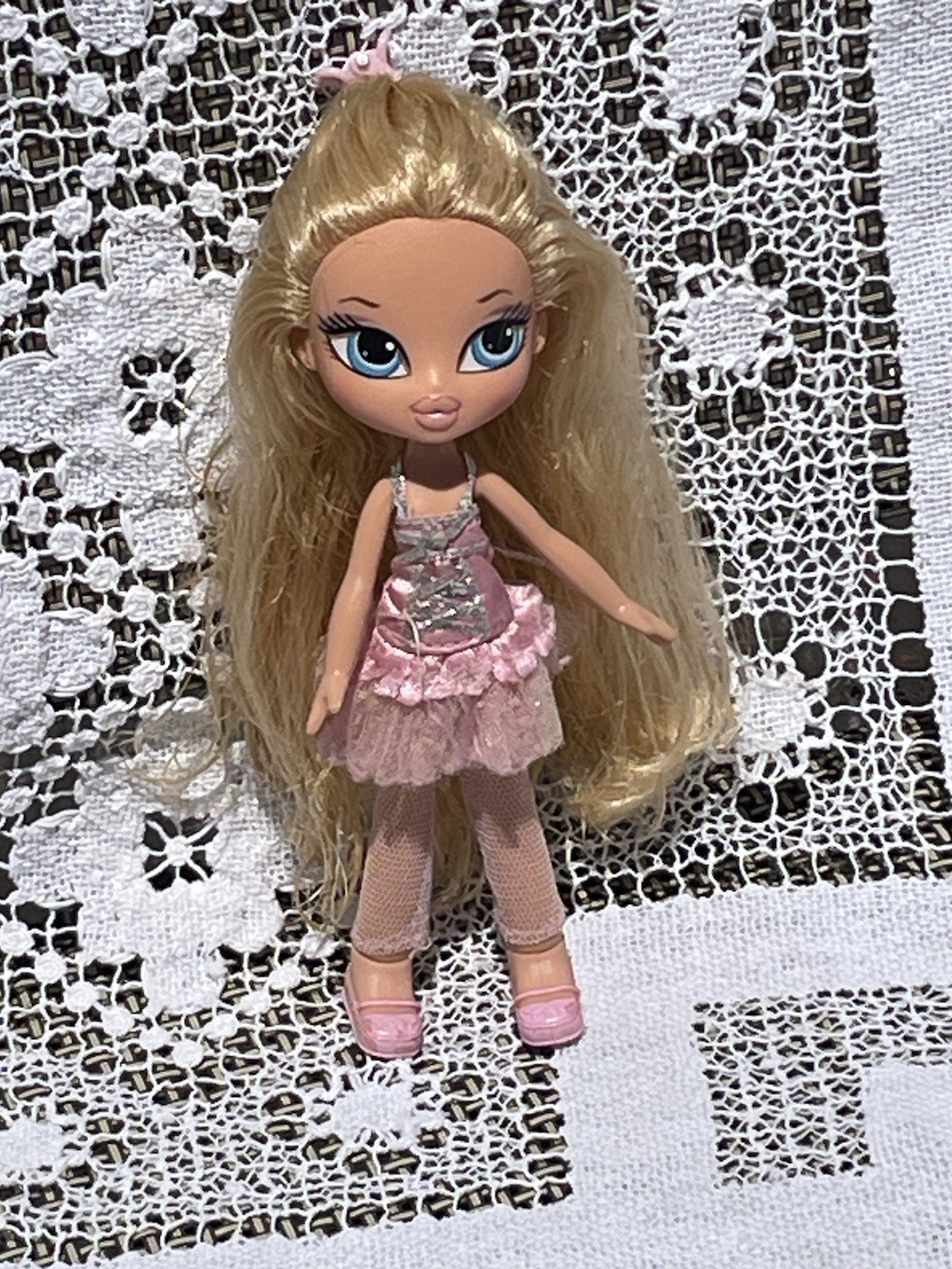 Bratz World Familiez Kidz Cloe Sisters Doll 2008 MGA ***RARE*** Original Outfit