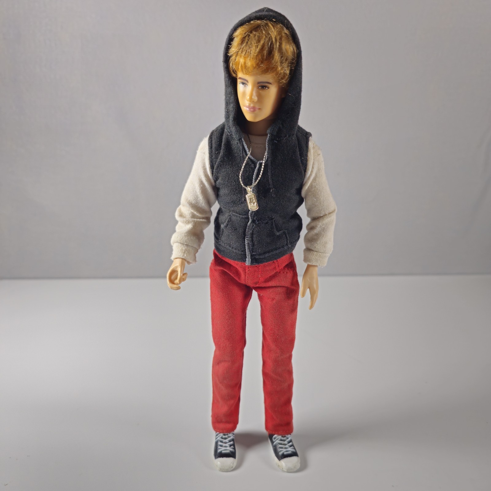 Justin Bieber JB Style Collection 12″ Doll Red Pants Hoodie Necklace 2010
