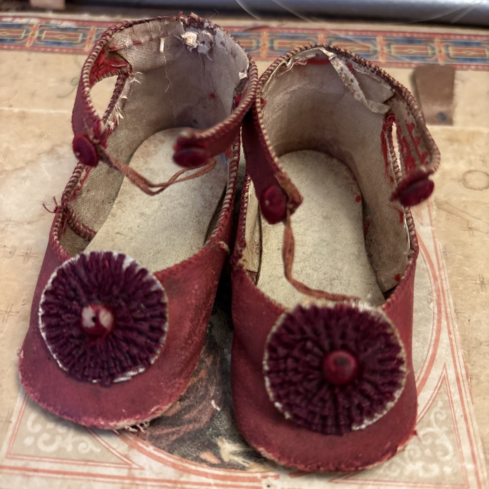Antique Red Leather Starburst Decorative Toe Buckle Doll Shoes w/Ankle Buttons
