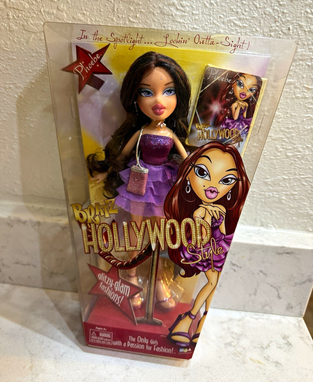 Bratz Hollywood Style Phoebe 10in Fashion Doll Brown Wavy Hair Blue Eyes NIB